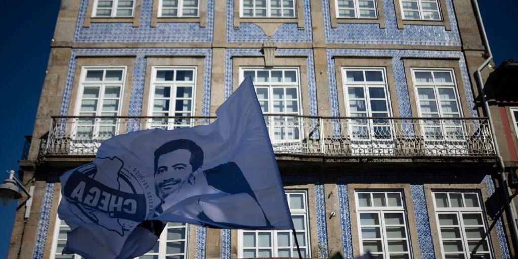 Elezioni in Portogallo: il populismo sfida la Rivoluzione dei Garofani