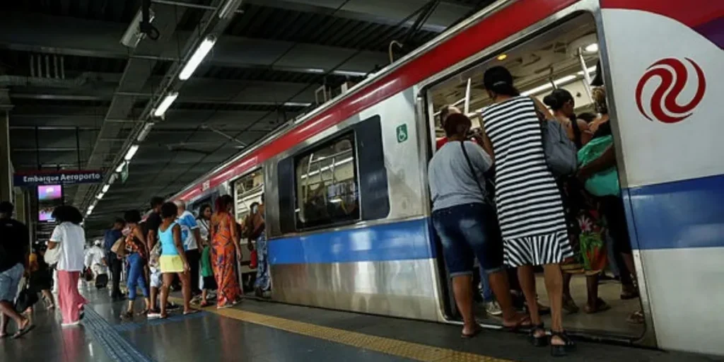 Ferry-Boat segue operando parcialmente devido ao mau tempo