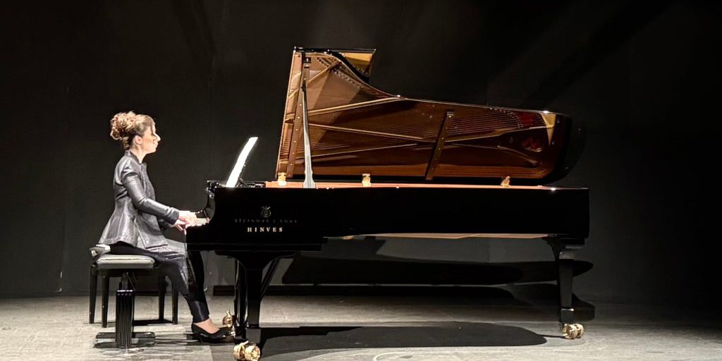 Yulianna Avdeeva conclude l'anno Shostakovich con i 24 Preludi e Fughe al Circolo delle Belle Arti