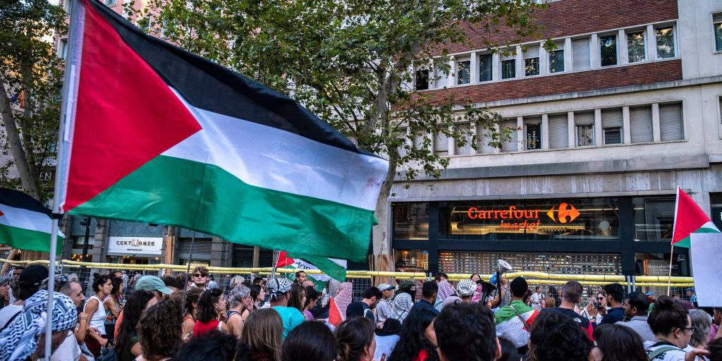 Comunità ebraica di Barcellona fa rimuovere mappa pro‑palestinese