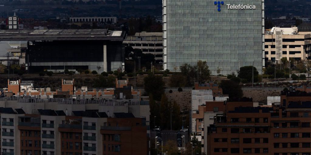 Telefónica propone 6.088 licenziamenti, pari al 35% del personale, per avviare la negoziazione dell'ERE