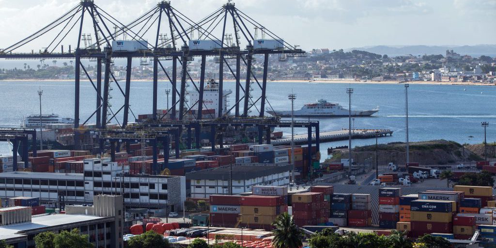 Porto de Salvador: coração econômico e turístico da Bahia
