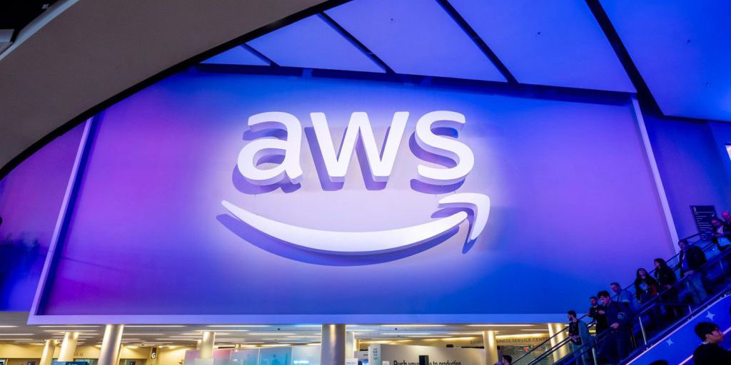 AWS presenta al re:Invent 2025 una nuova strategia AI per l'ecosistema di agenti personalizzati
