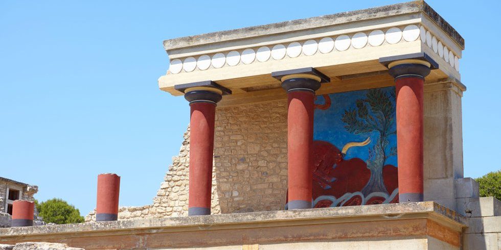 Ritrovare la giovinezza: un viaggio immaginario tra Siracusa, Creta e il solstizio d’inverno