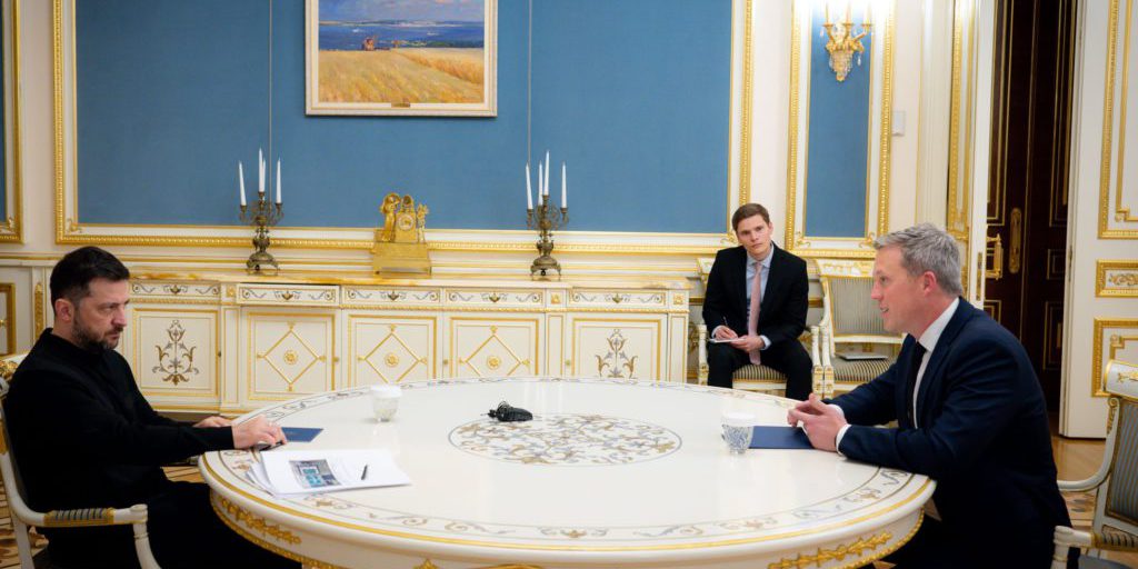 USA e Russia presentano un piano di pace di 28 punti all'Ucraina, secondo i media internazionali