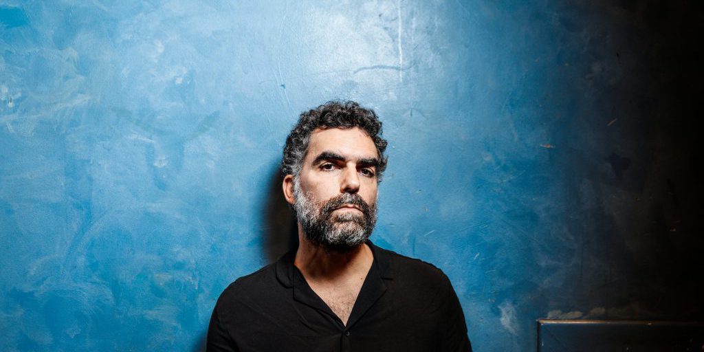 Jero Romero: l’arte di trasformare l’osservazione quotidiana in canzoni pop