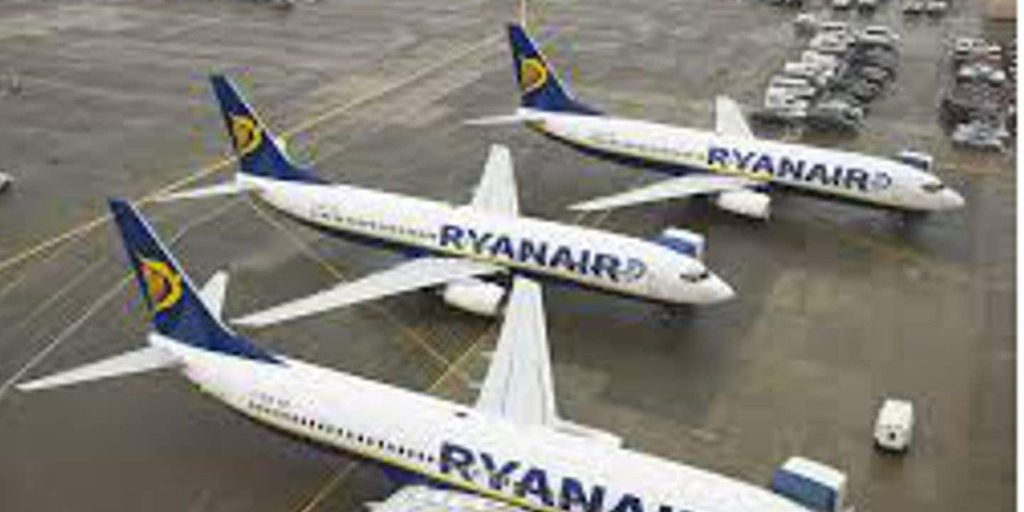 Ryanair diventa la compagnia aerea leader in Italia con 65 milioni di passeggeri e annuncia nuove rotte e possibili riduzioni dei costi per i passeggeri