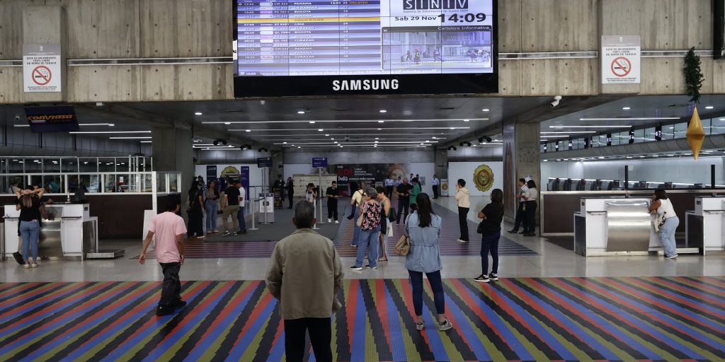 Trump annuncia la chiusura totale dello spazio aereo venezuelano