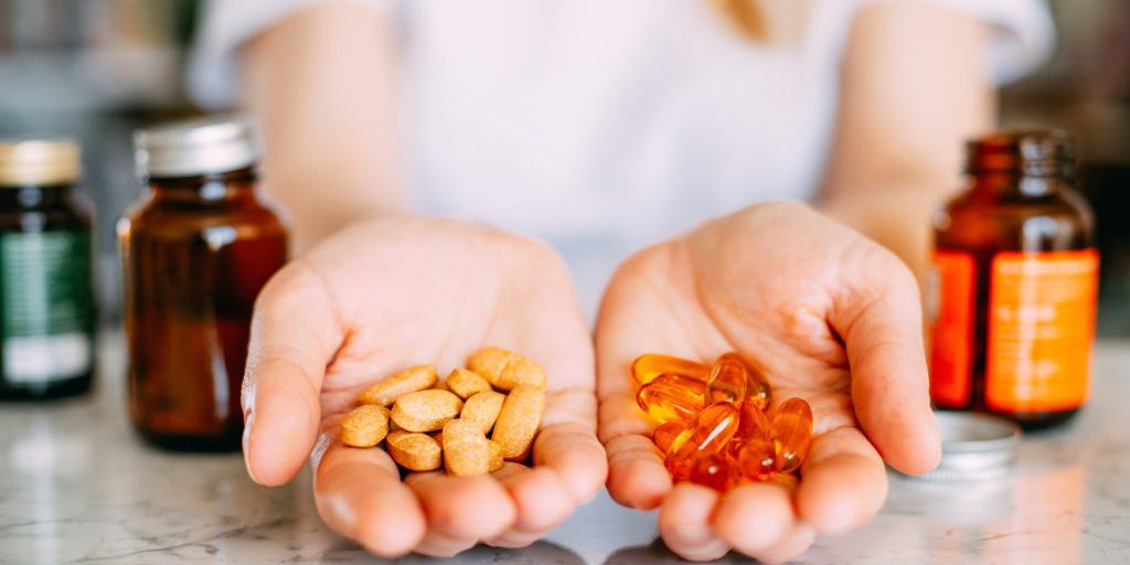 Integratori naturali: la routine di Maria e i rischi di non consultare un medico