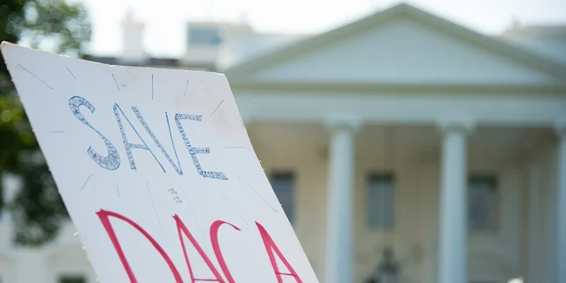 Vescovi statunitensi allertano sull'imminente ordinanza giudiziaria che potrebbe mettere a rischio i diritti dei beneficiari del programma DACA in Texas