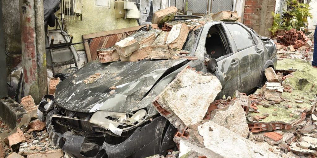 Danni ai veicoli a causa delle piogge a Salvador: cosa fare per ottenere il risarcimento