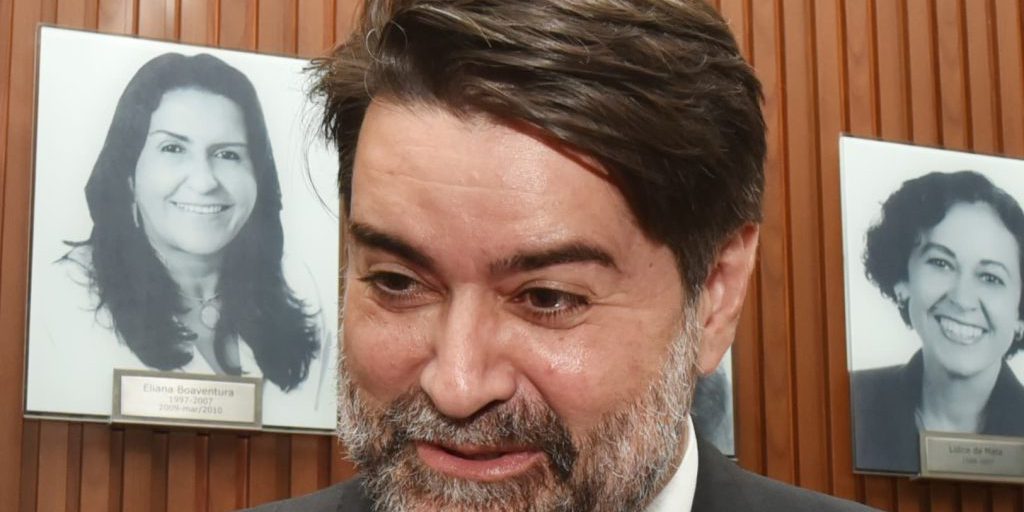 Jader Filho riceve il titolo di Cittadino Baiano e annuncia la sua candidatura alla Camera dei Deputati per il 2026