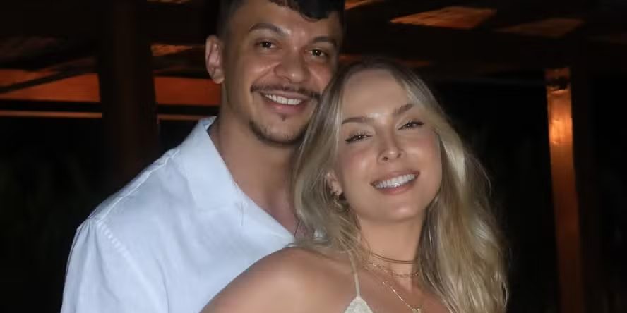 Andressa Urach surta e ameaça parceiros com quem gravou filme quente