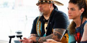 I Popoli Indigeni Chiedono Un Trattato Vincolante sulle Plastiche per Proteggere il Pianeta e le Future Generazioni