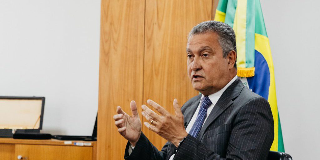 Rui sugere pesquisa definir nome do Senado na chapa governista