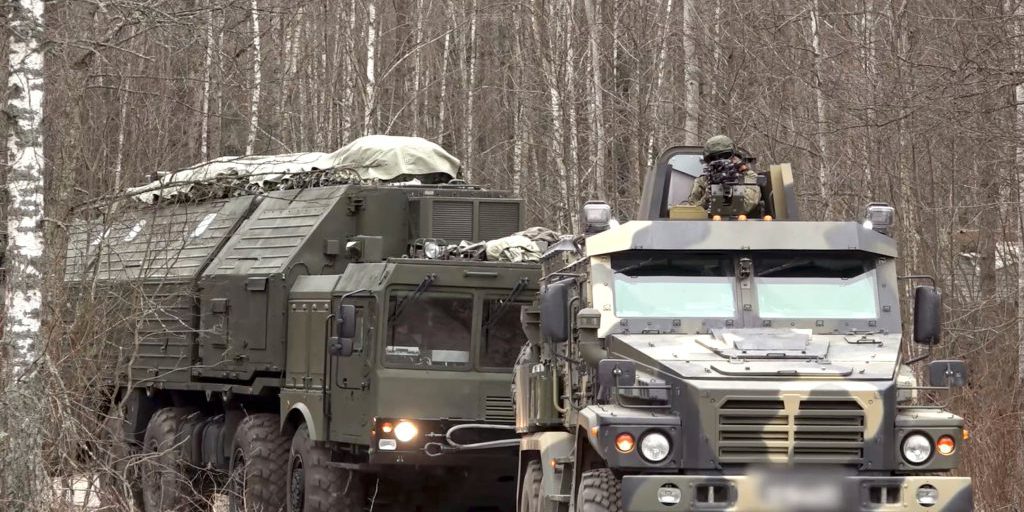 Il Kremlin mostra il missile balistico Oréshnik, potenziale arma nucleare, in Bielorussia