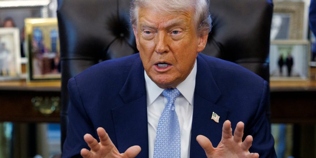 Trump afferma di essere orgoglioso di attaccare le narcolanchas del Messico