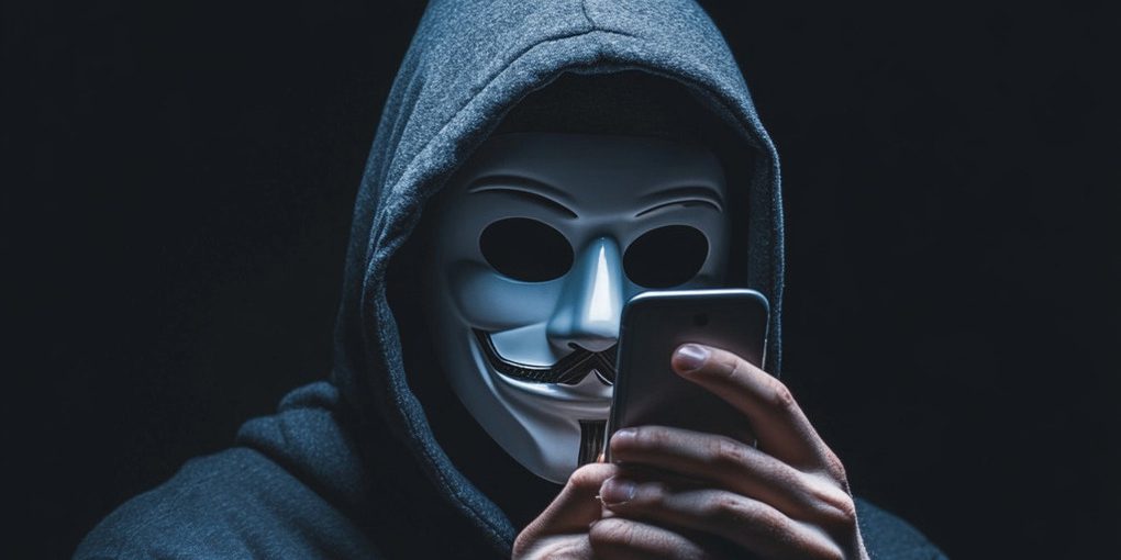 Курьера телефонных мошенников осудят в Рязани