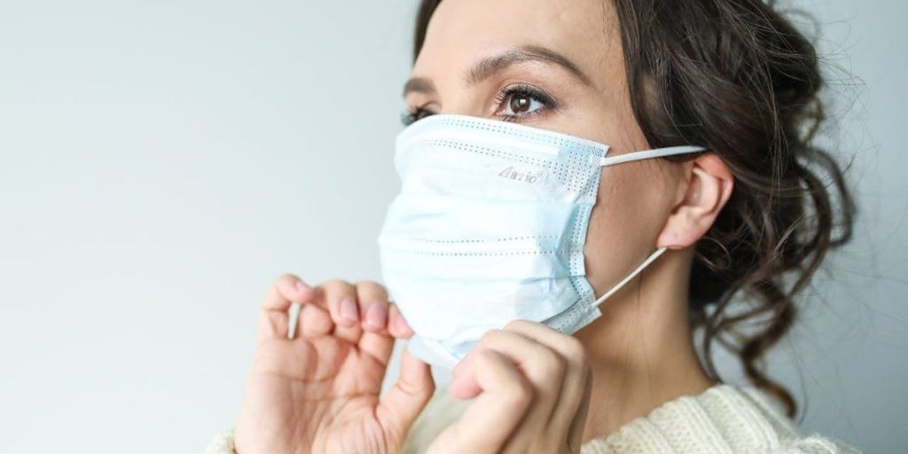 Nuovo genovariante Stratus del coronavirus: maggiore contagiosità ma non una nuova pandemia