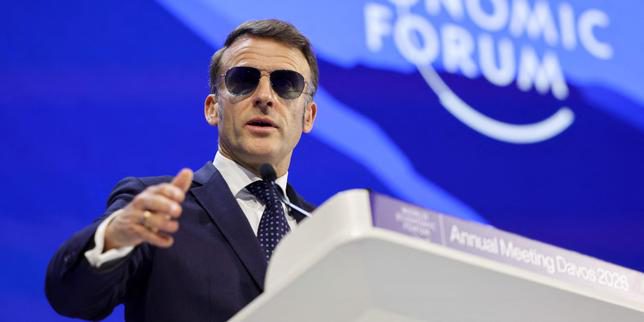 Macron a Davos: invita i paesi a respingere la “legge del più forte” e a difendere il diritto internazionale