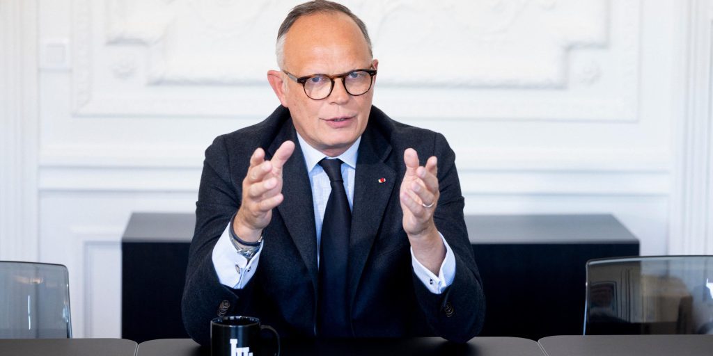 Philippe: l'Europa è un commentatore globale e la Francia deve ritornare a prosperare