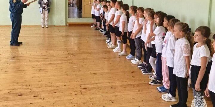 Lezioni di Sicurezza per gli Studenti di Tula: un Iniziativa per Prevenire gli Incidenti e Promuovere la Consapevolezza