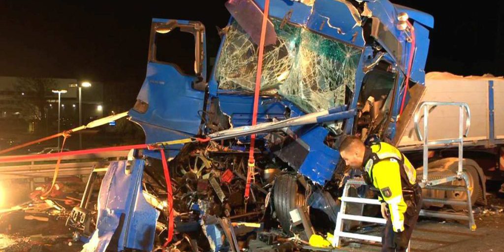 Incidente con camion sulla A1 vicino a Dortmund: chiusura autostrada tra Dortmund/Unna e Kamener