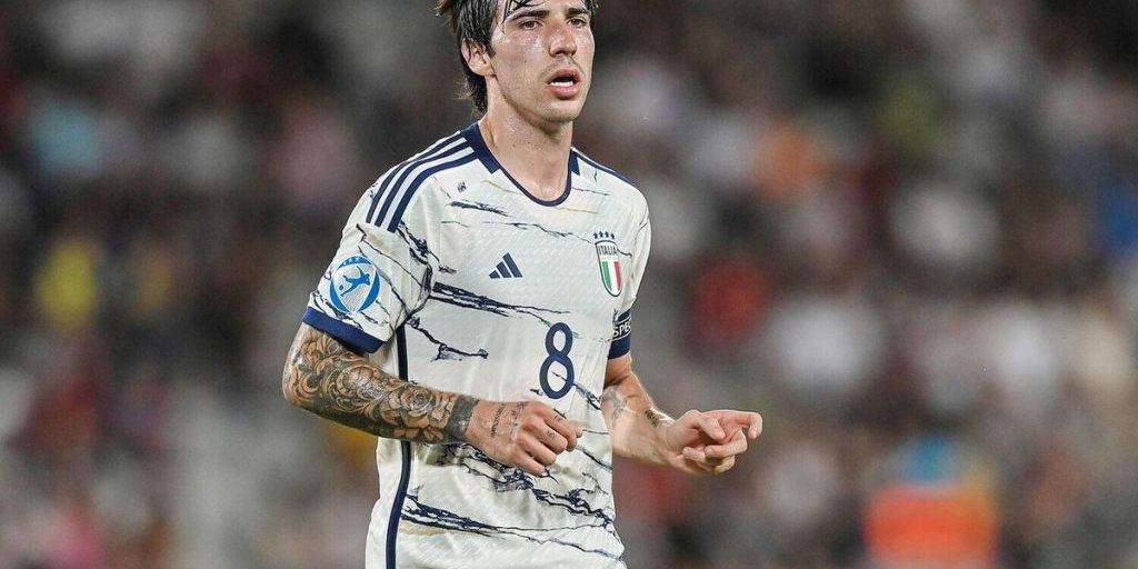 "Italia trionfa contro Israele: 4-0 a San Siro e conferma il suo primato nel girone di qualificazione"