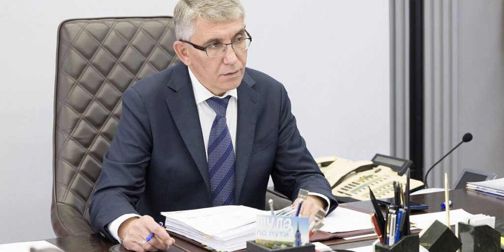 Губернатор Миляев поздравил тульских аграриев с профессиональным праздником