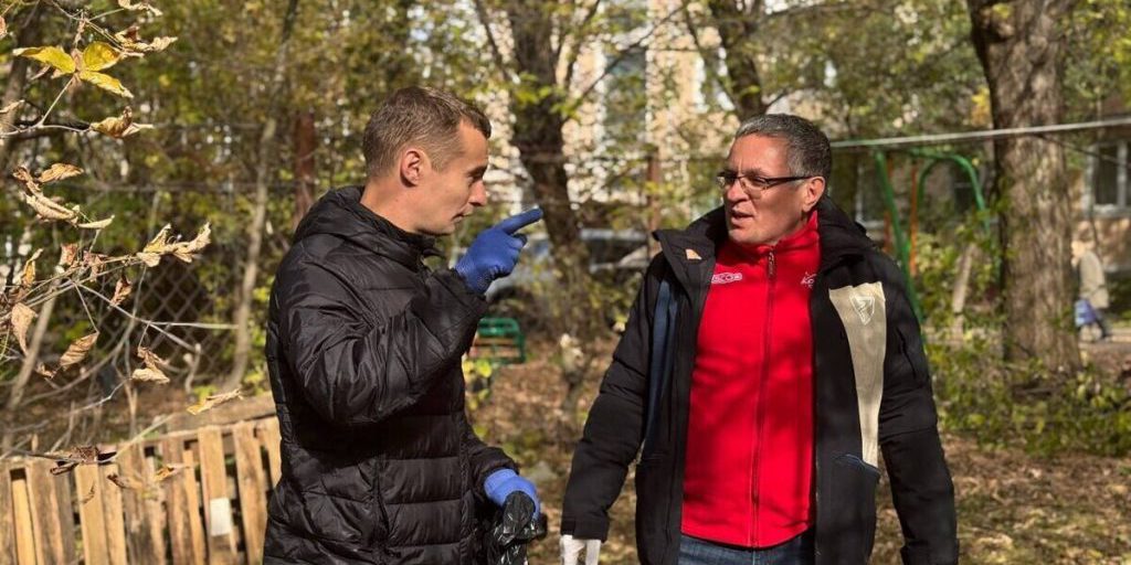 На субботник в калужский двор позвали градоначальника