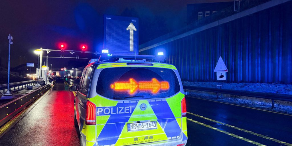 A43 chiusa dopo grave incidente con camion nella regione del Ruhr