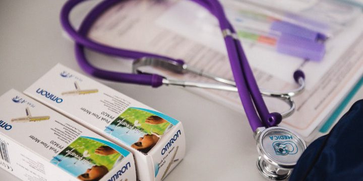 Врач предупредила об опасности популярных народных методов лечения простуды