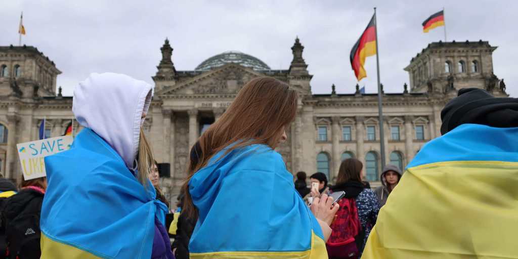 La maggioranza dei tedeschi si oppone ai pagamenti ai rifugiati ucraini e sostiene il loro ritorno in Ucraina