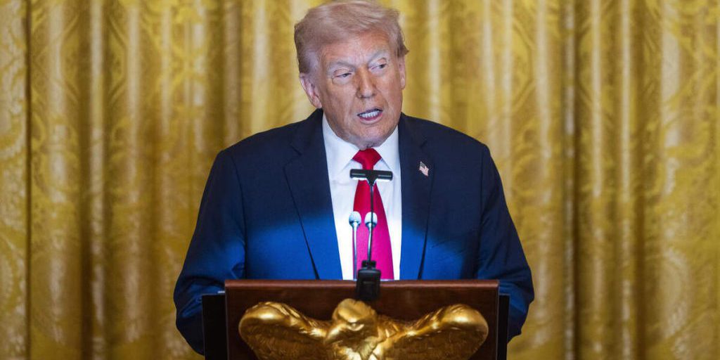 Названы причины, по которым Трамп мог "развернуться" к Украине