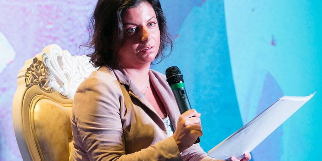 Attore e Deputato Dmitrij Pevcov Esprime Sostegno a Margarita Simonyan nella sua Battaglia contro il Cancro