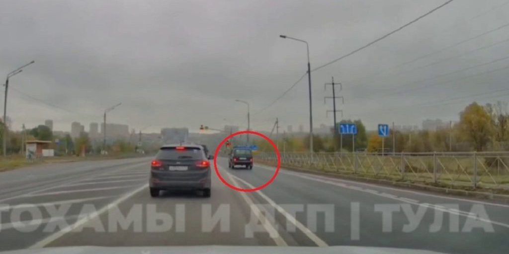 В Туле «показательная наглость» водителя Нивы на трассе Р-132 попала на видео