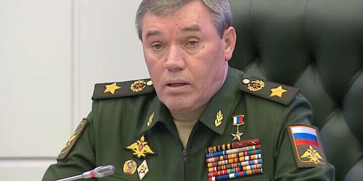 Герасимов доложил Путину об уничтожении большой группировки ВСУ