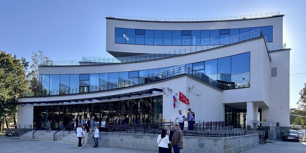 Беглов назвал реконструированный Курёхин-центр знаковым современным культурным кластером для Петербурга