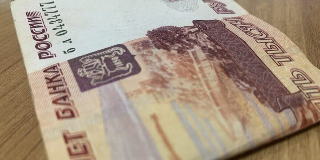 Воронежцам рассказали, как ноябрьские праздники повлияют на зарплату