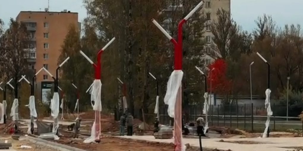 В Ярославле на аллее Ивана Ткаченко установили фонари