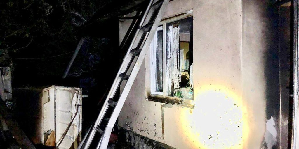 Attacco Russo al Distretto di Zaporizhzhia: Una Persona Ferita e Infrastrutture Danneggiate