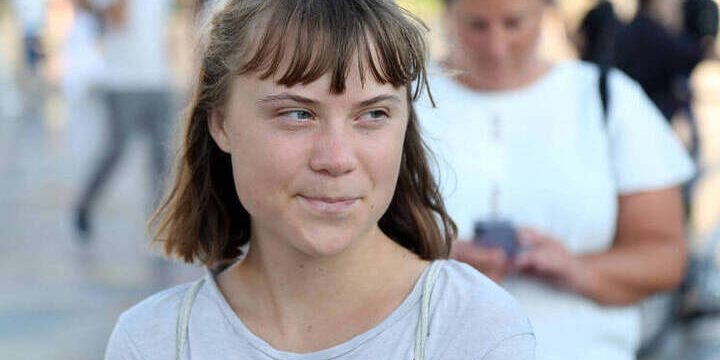 Трамп неожиданно высказался о действиях Греты Тунберг и назвал ее сумасшедшей