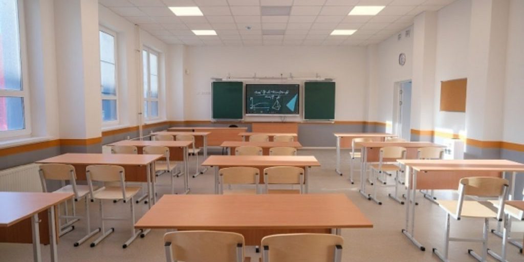 Комиссию по защите чести и достоинства педагогов создают в Волгоградской области