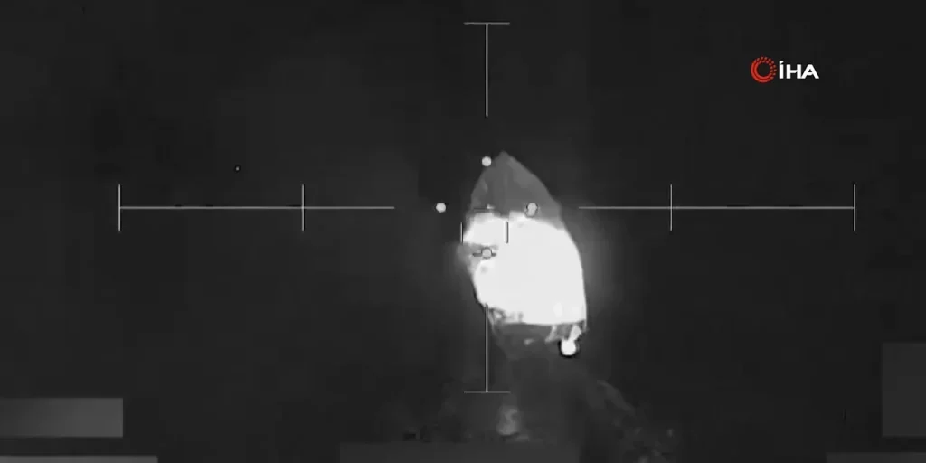 Cinque morti dopo che l'esercito degli Stati Uniti ha colpito due navi nel Pacifico