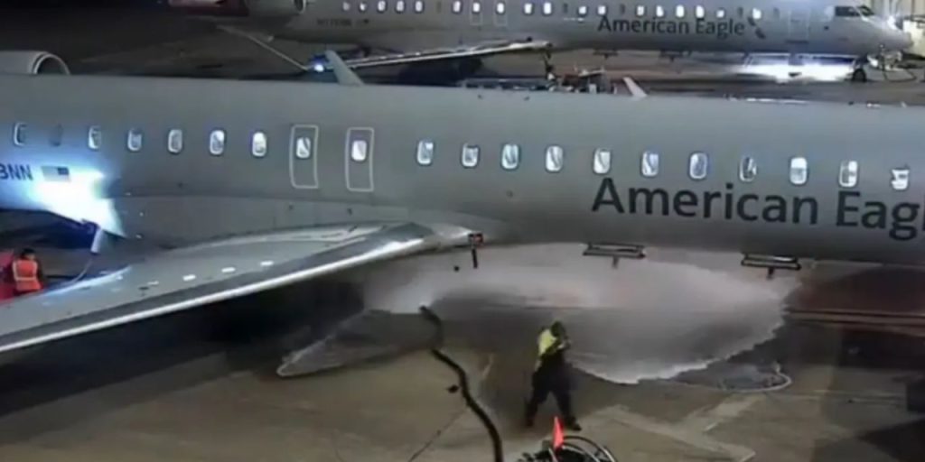 ABD'de havaalanında facia! Yakıt ikmal hortumu kontrolden çıktı, o anlar kamerada