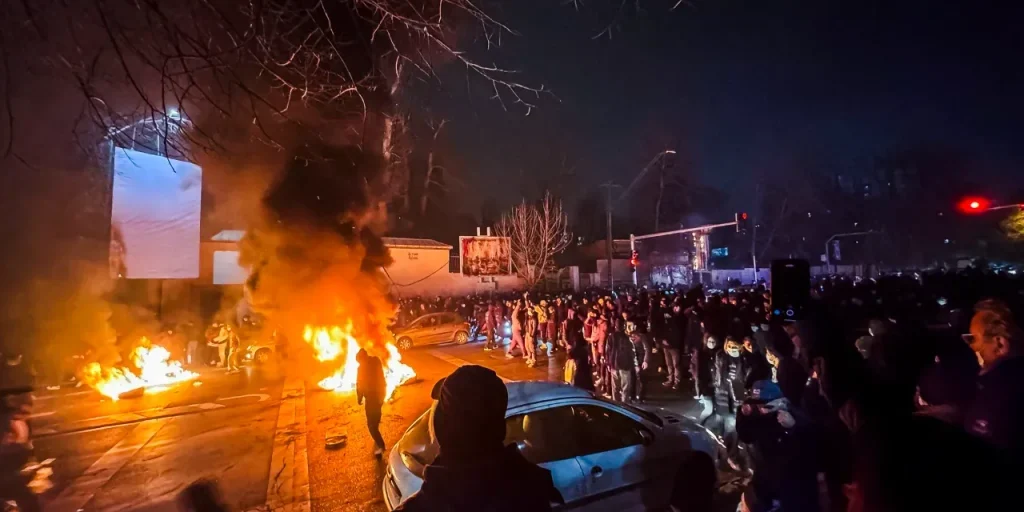 Avviso di viaggio degli Stati Uniti: Turchia e Iran a causa delle proteste in corso