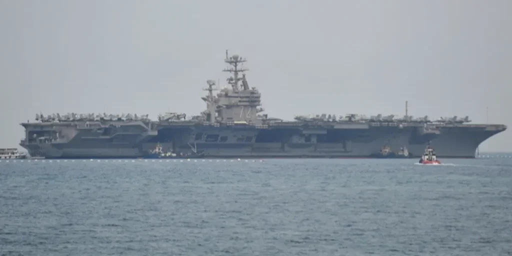 Centcom dispiega la portaerei Abraham Lincoln in Medio Oriente per sostenere la sicurezza regionale