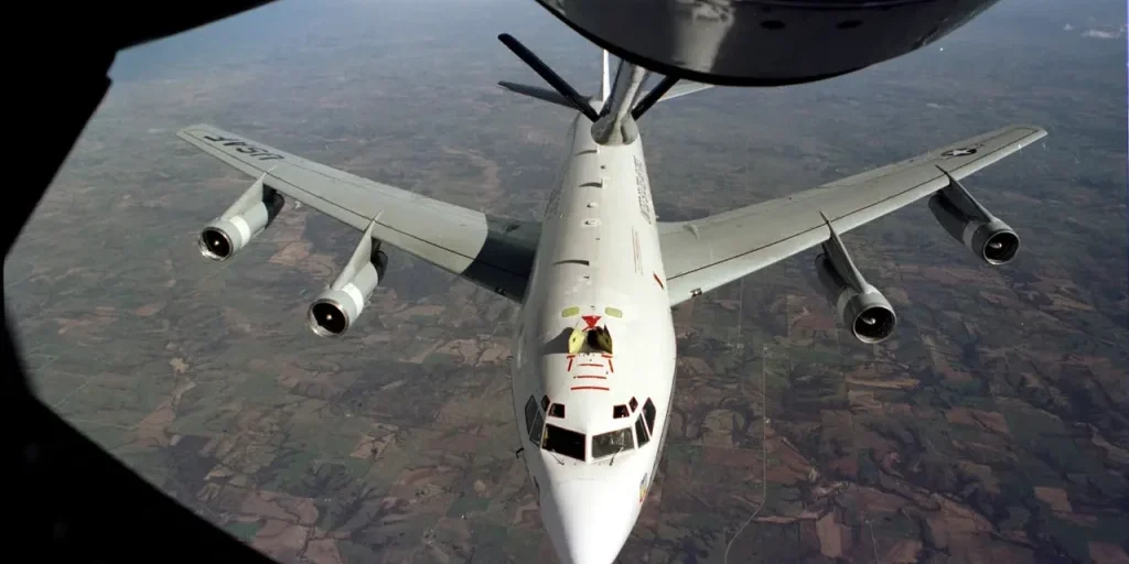 Volo del Boeing WC‑135R Constant Phoenix: sorveglianza nucleare prima della scadenza del trattato New START