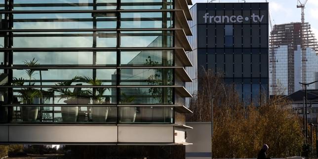 Stato francese riduce di 86 milioni di euro le dotazioni a France Télévisions, Radio France e INA nel 2026