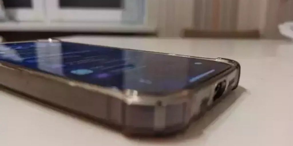 Problemi di connessione a Rostov: i residenti denunciano la mancanza di servizi di telecomunicazione affidabili